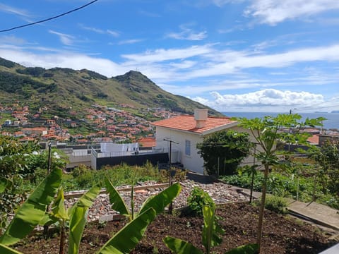 Natural landscape, Mountain view, Sea view