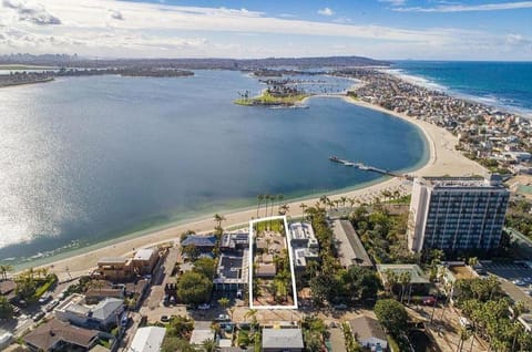 Treasure Villa House in Mission Beach