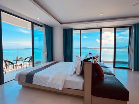 Bed, View (from property/room), Sea view