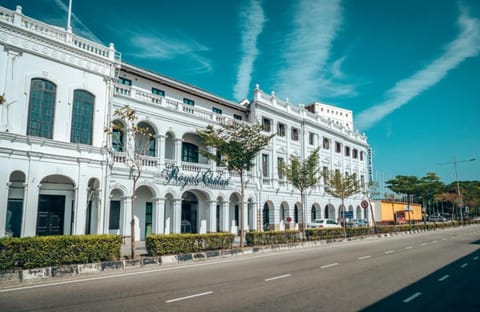 Property building, Neighbourhood, City view, Street view, Location
