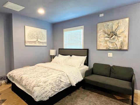 Sweet Home in Sacramento Only 2mins to Freeway House in North Highlands