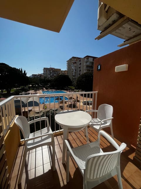 Balcony/Terrace, Pool view, Swimming pool