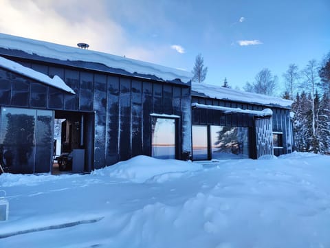 Property building, Winter