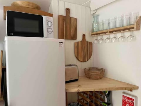 The Anvil, 2 bed cottage, in the heart of Cornwall House in England