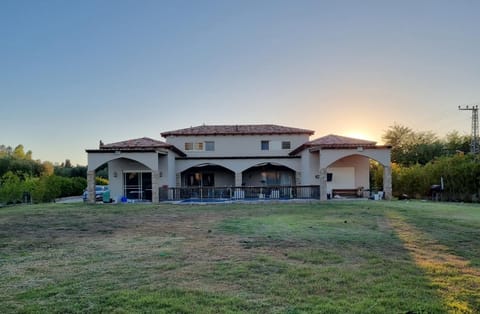 Property building, Garden