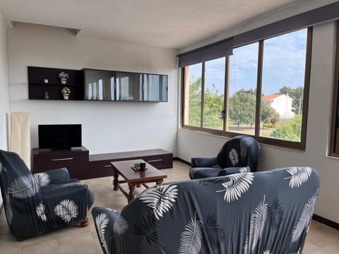 Communal lounge/ TV room, TV and multimedia, Living room