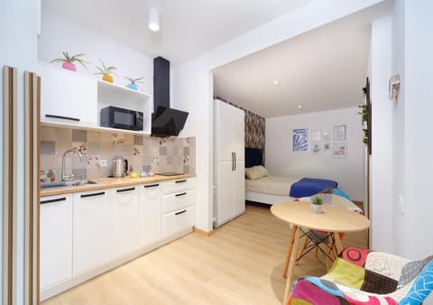 TV and multimedia, Kitchen or kitchenette, Living room, Seating area, minibar, pet friendly