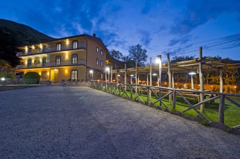 Property building, Night, Neighbourhood, Garden, Balcony/Terrace