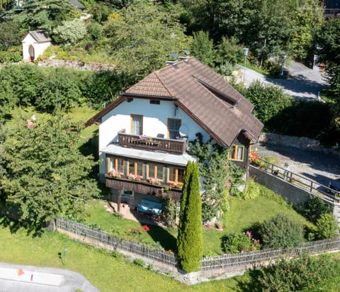 Property building, Bird's eye view, Garden