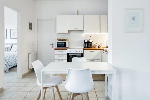 Φωτεινό, Ρομαντικό Διαμέρισμα δίπλα στο Mall Apartment in Chalandri