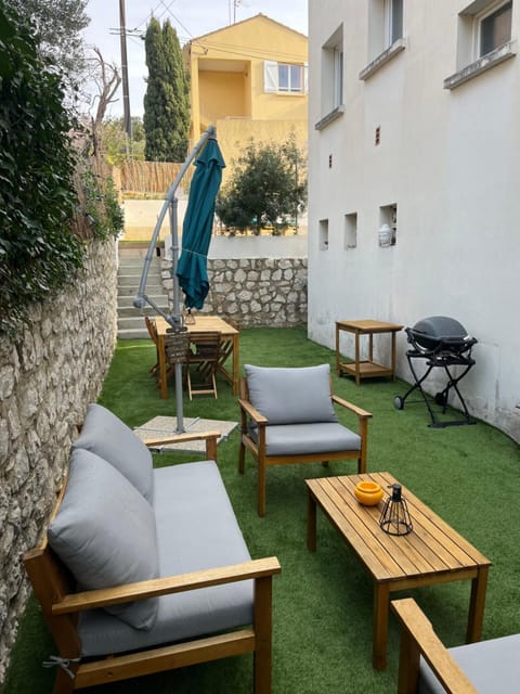 Studio avec jardin proche plage Six Fours/Sanary Apartment in Sanary-sur-Mer