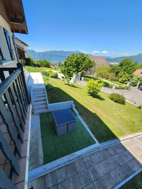 Patio, Summer, Garden, View (from property/room), Garden view, Lake view, Landmark view, Mountain view, furniture
