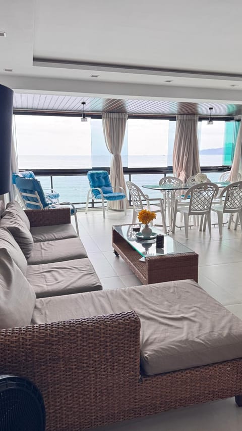 Porto Real Resort - Ocean Front View Apartment in Mangaratiba