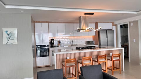 Porto Real Resort - Ocean Front View Apartment in Mangaratiba