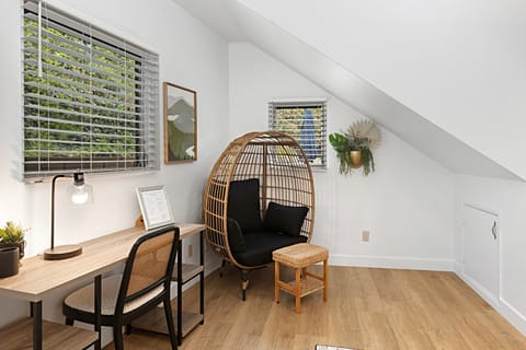 Designer Poolside 1Bed1Bth Retreat Apartment in La Mesa