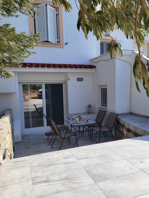 Olive Τree Ηouses Villa in Samos, Greece