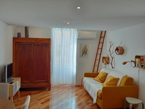 Cosy studio à Salernes Apartment in Salernes