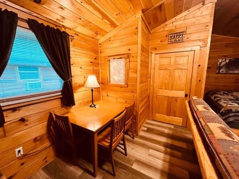 Willow Cabin Cabin in Michigan