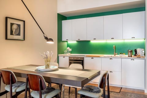 Kitchen or kitchenette, Dining area, kitchen