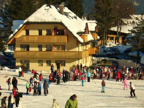 Property building, Winter
