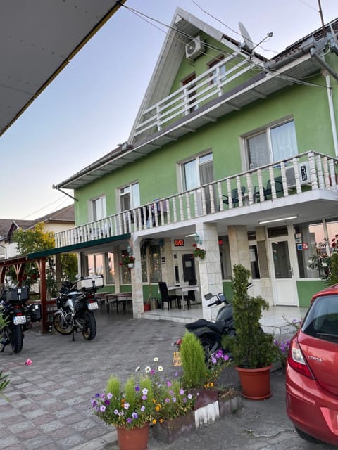 Pensiunea Simina Bed and Breakfast in Timiș County