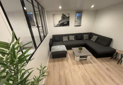 B0 Appart 2022 - 10min PARIS/EXPO - 5 rooms/6 beds Apartment in Île-de-France