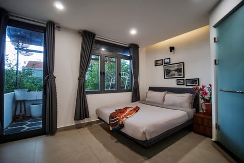 Bed, View (from property/room), Bedroom