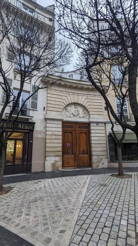 Property building, Facade/entrance
