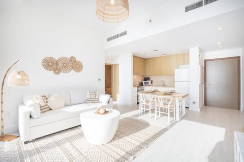 Blazing apartment by the seaside - Suiteable Apartment in Dubai