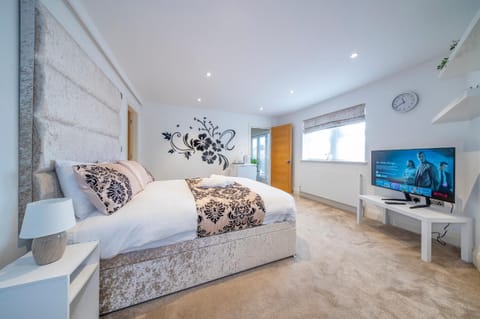 *RC7C* For your most relaxed & Cosy stay + Free Parking + Free Fast WiFi * Vacation rental in Dewsbury