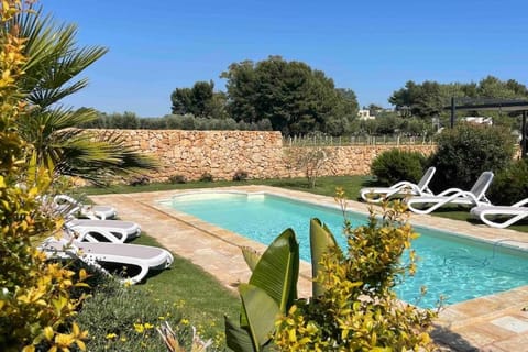 Garden, Garden view, Pool view, Swimming pool, Swimming pool, sunbed