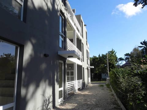 Facade/entrance, Day