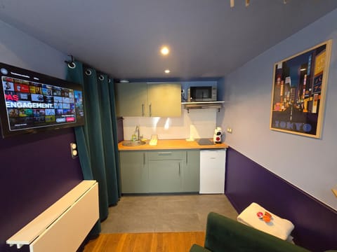 1D- Studio tout équipé 10mins de Paris Expo porte de Versailles Apartment in Issy-les-Moulineaux