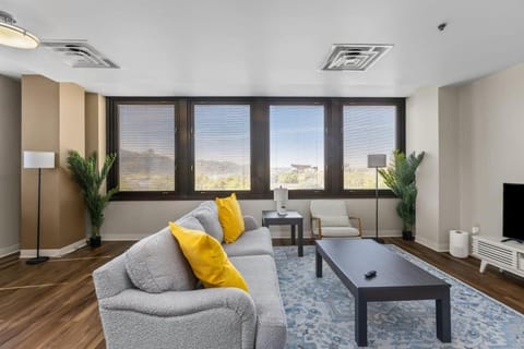 Living room, Seating area, Evening entertainment