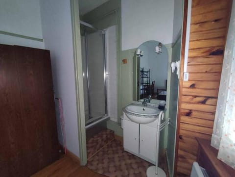 Le Nid Douillet Bohème Linge fourni Apartment in Auvergne-Rhône-Alpes