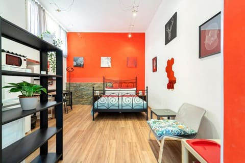 Central and cozy loft with courtyard Apartment in Bologna