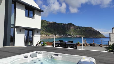 Patio, Hot Tub