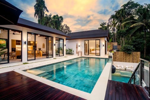 Property building, Pool view, Swimming pool