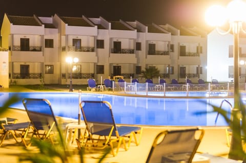 Pool view, Swimming pool, Swimming pool