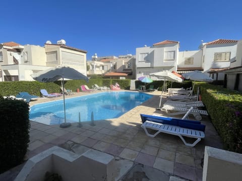 Shower, Bathroom, Swimming pool