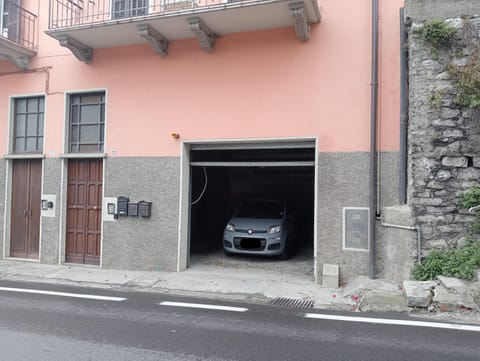 Casa Mauro, Lake View and Garage! Apartment in Tremezzina