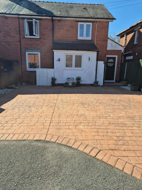 ACCOMADATION WREXHAM Vacation rental in Wrexham