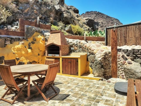 Patio, BBQ facilities, BBQ facilities, Dining area