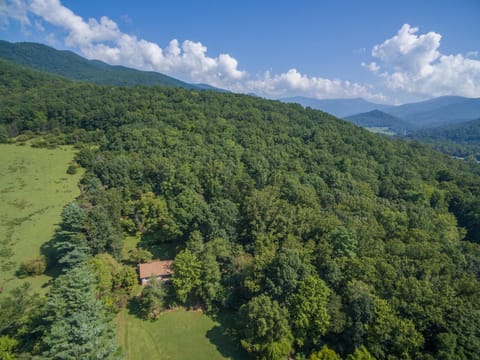 Carrie's Escape House in Black Mountain