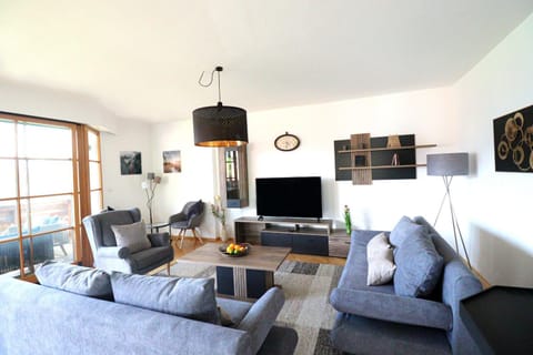 Naturtalente Berghaus - Apartment 4 Apartment in Mondsee