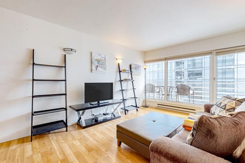 Puget Sound Place Apartment in Pike Place Market