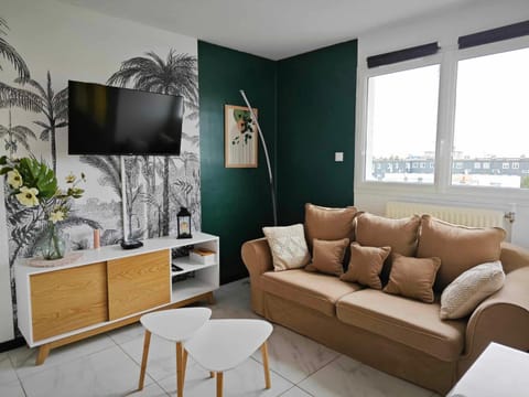 Calais Plage-Gare Appartement élégant tout équipé Apartment in Calais