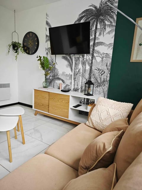 Calais Plage-Gare Appartement élégant tout équipé Apartment in Calais