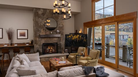 TV and multimedia, Seating area, fireplace, furniture
