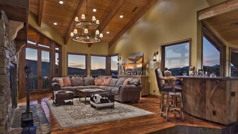 View (from property/room), Seating area, Mountain view, furniture